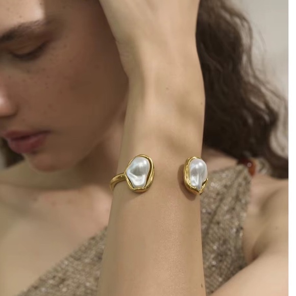 Baroque Pearl Cuff Bracelet – Stainless Steel PVD Gold Plated - Picture 1 of 10